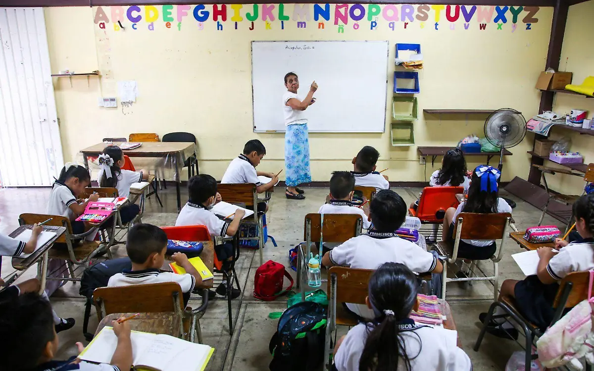 945101_Inicio de Clases en Acapulco-4_web